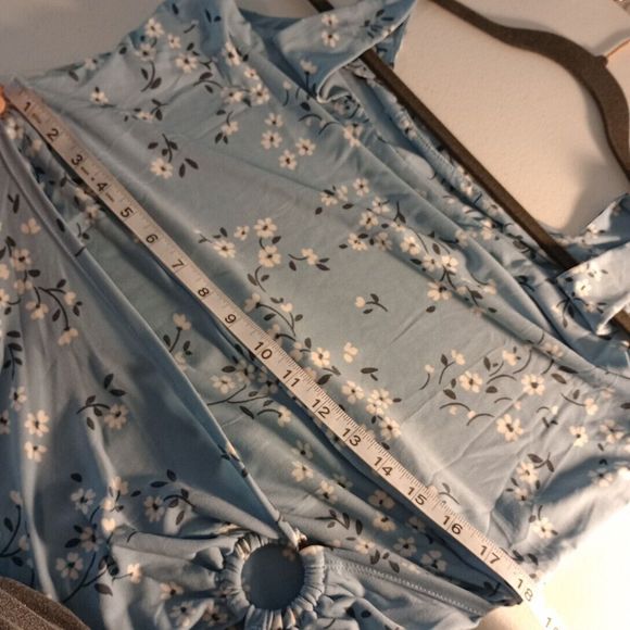 No Boundaries Sleeveless Midi Blue & White Floral Wrap Dress Womens 2XL NEW - Picture 6 of 7